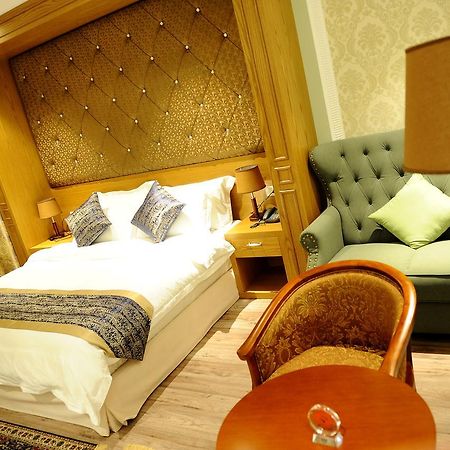 Hotel Britania Kamez 外观 照片
